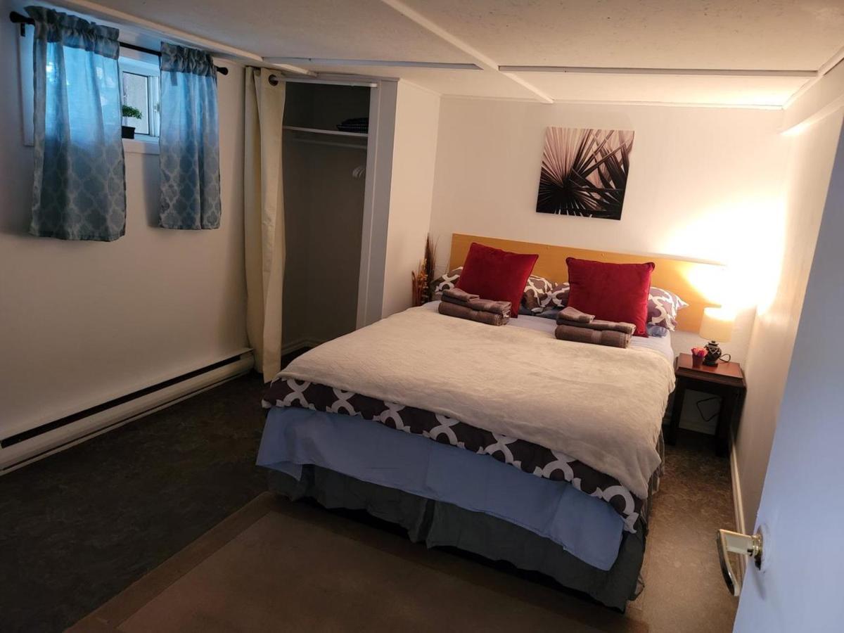 Lower Level Apt 6Ft High Close To Hwy Netflix Wifi Daire Edmundston Dış mekan fotoğraf
